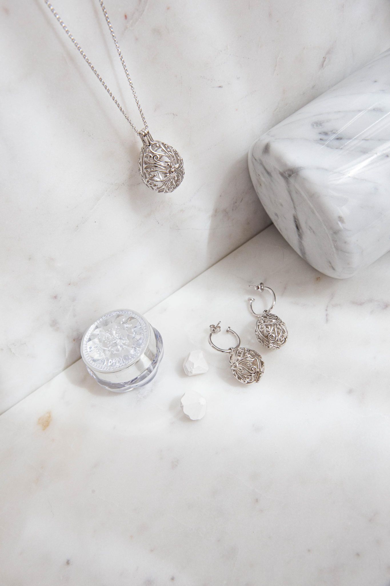Load image into Gallery viewer, Tranquillity Silver Necklace and Earring Bundles
