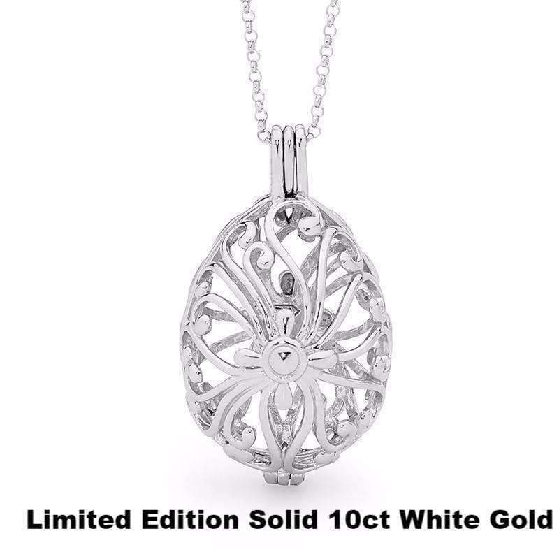 White Gold Pendant 